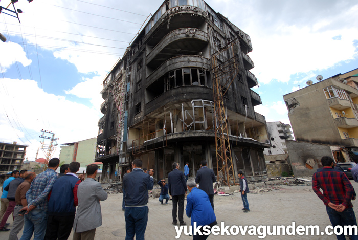 CHP Milletvekili Tanrıkulu Yüksekova'da incelemelerde bulundu 29