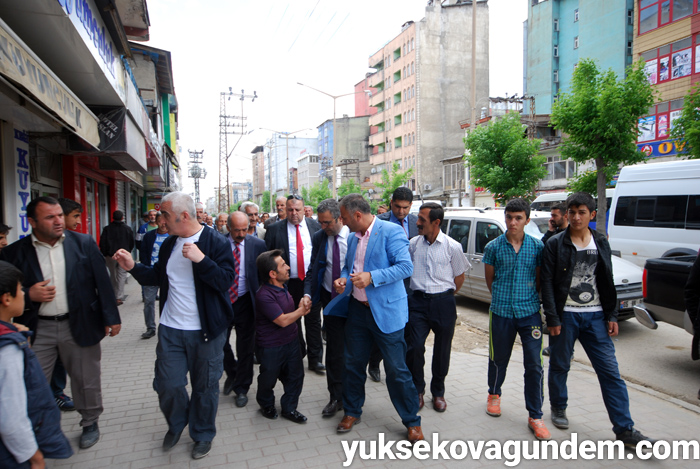 CHP Milletvekili Tanrıkulu Yüksekova'da incelemelerde bulundu 3