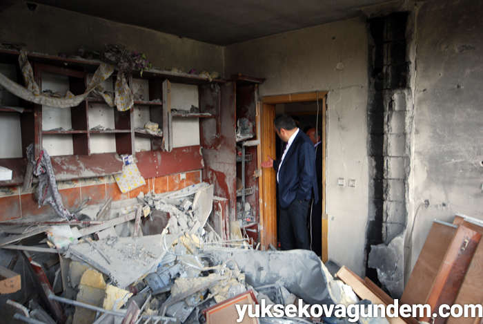 CHP Milletvekili Tanrıkulu Yüksekova'da incelemelerde bulundu 43