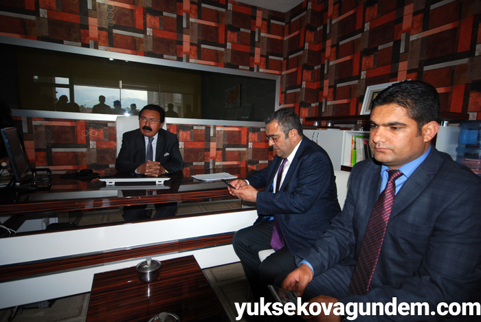 CHP Milletvekili Tanrıkulu Yüksekova'da incelemelerde bulundu 48