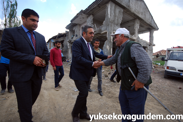 CHP Milletvekili Tanrıkulu Yüksekova'da incelemelerde bulundu 7