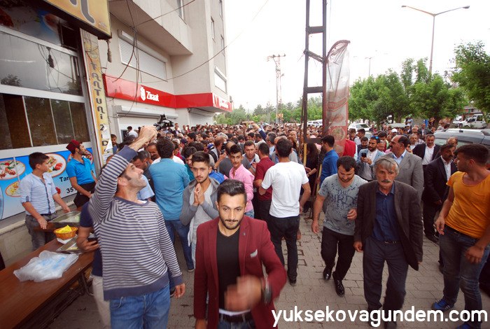 Selahattin Demirtaş Yüksekova'ya geldi 25