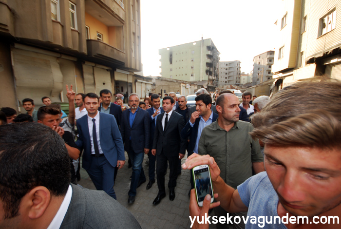 Selahattin Demirtaş Yüksekova'ya geldi 27