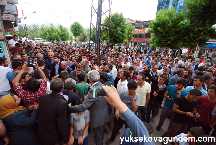 Selahattin Demirtaş Yüksekova'ya geldi 34