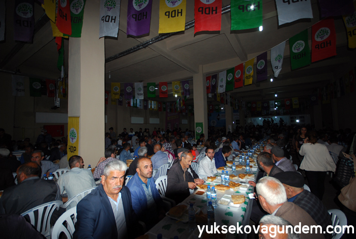Selahattin Demirtaş Yüksekova'ya geldi 38