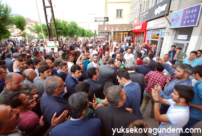 Selahattin Demirtaş Yüksekova'ya geldi 41