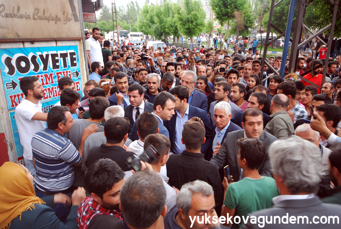 Selahattin Demirtaş Yüksekova'ya geldi 50