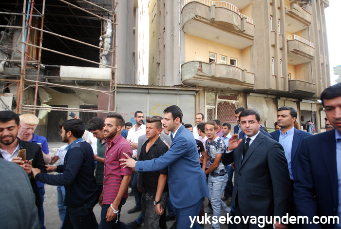 Selahattin Demirtaş Yüksekova'ya geldi 58
