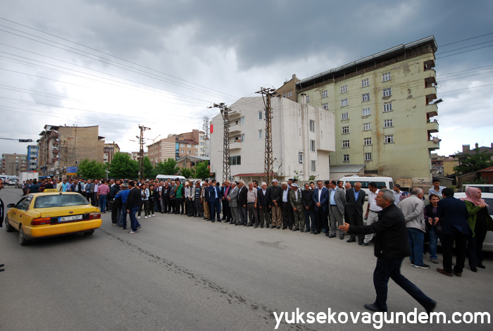 Selahattin Demirtaş Yüksekova'ya geldi 6