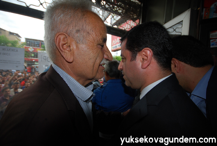 Selahattin Demirtaş Yüksekova'ya geldi 61