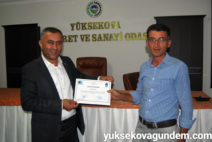 YÜTSO girişimcilik sertifikalarını dağıttı. 12