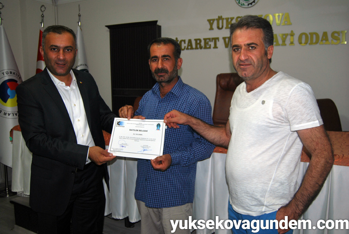 YÜTSO girişimcilik sertifikalarını dağıttı. 6