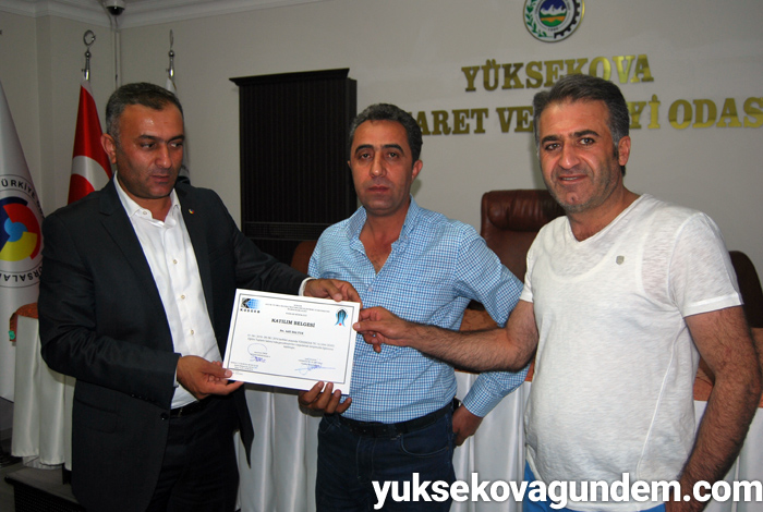 YÜTSO girişimcilik sertifikalarını dağıttı. 9