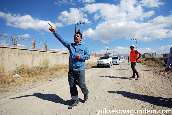 Yüksekova'da Hasar Gören Elektrik Şebekeleri Onarılıyor 14