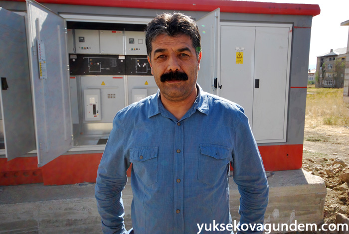 Yüksekova'da Hasar Gören Elektrik Şebekeleri Onarılıyor 26