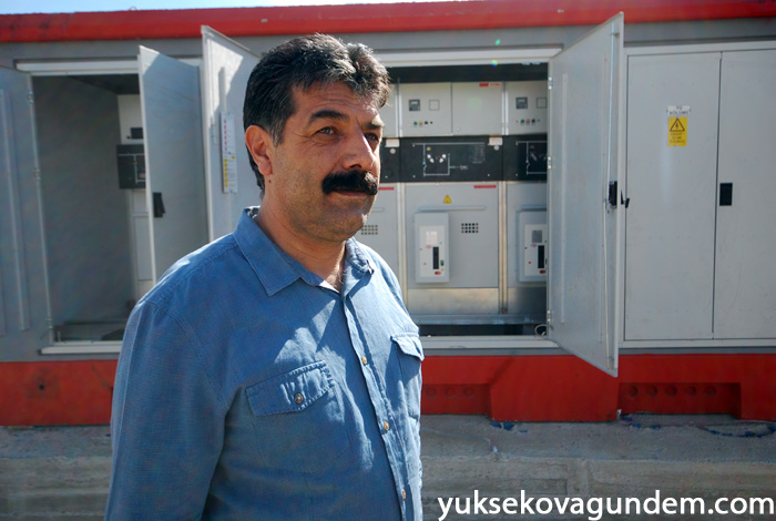 Yüksekova'da Hasar Gören Elektrik Şebekeleri Onarılıyor 39