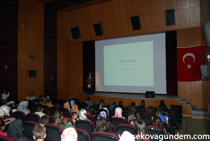 Yüksekova'da 'Motivasyon Bozukluğu' semineri 2