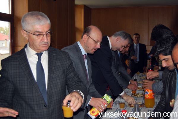 Yüksekova’da “19 Ekim Muhtarlar Günü” Kutlandı 7