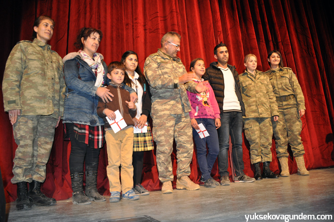 Yüksekova'da Öğretmenler günü kutlandı 15
