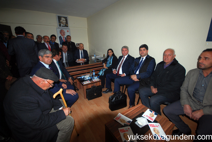 CHP heyeti Yüksekova'da 7