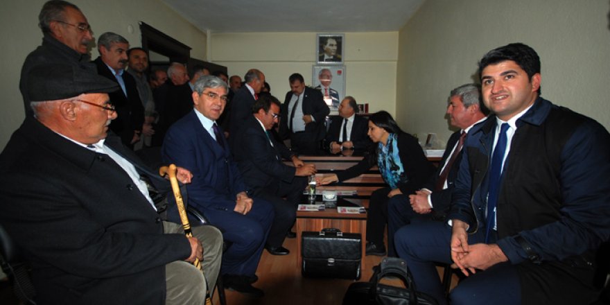 CHP heyeti Yüksekova'da