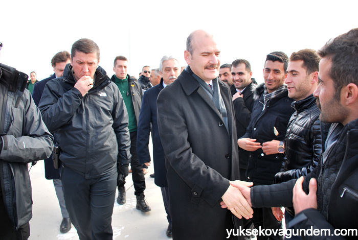 İçişleri Bakanı Soylu Yüksekova'da 15