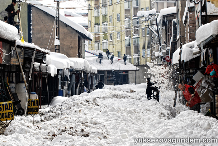 Yüksekova kara gömüldü 10