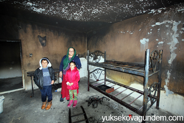 Evleri ikinci kez yanan aile yardım bekliyor 5