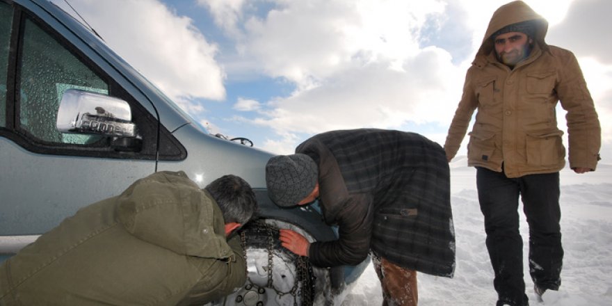 Mahsur kalan öğretmenler 2 saat sonra kurtarıldı