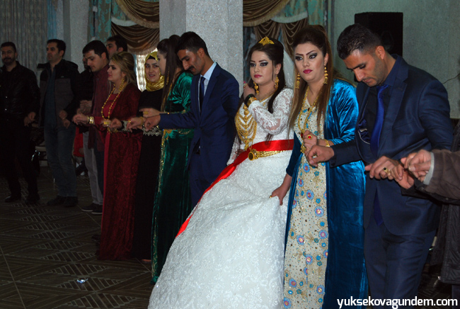 Büyüksu ailesinin mutlu günü 40