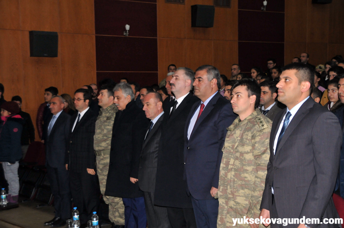 Yüksekova'da öğrencilere kitap yardımı yapıldı 12
