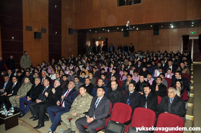 Yüksekova'da öğrencilere kitap yardımı yapıldı 2