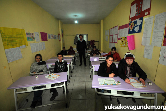 Yüksekova'da karne sevinci 13