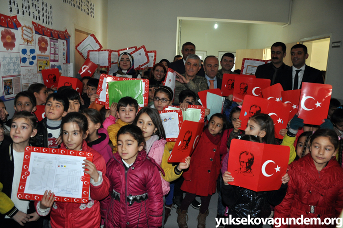 Yüksekova'da karne sevinci 34