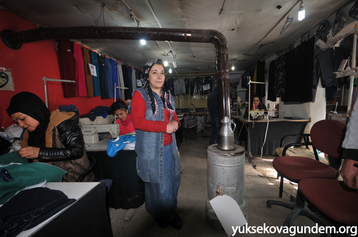Yüksekova:Bir makine İle tekstil atölyesi kurdu 5