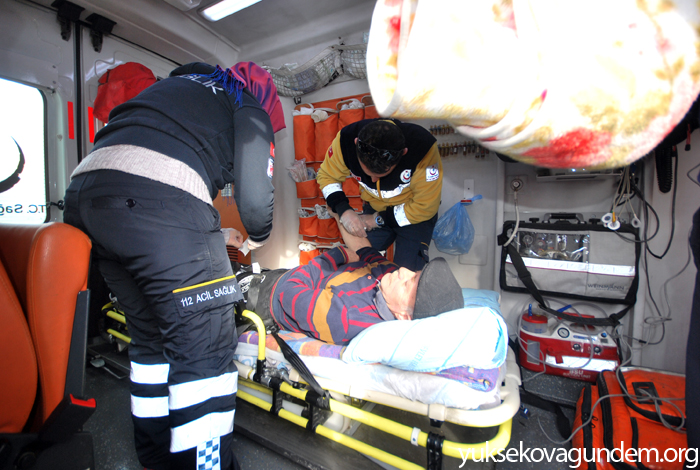 Yüksekova'da 3 saat süren hasta kurtarma operasyonu 48