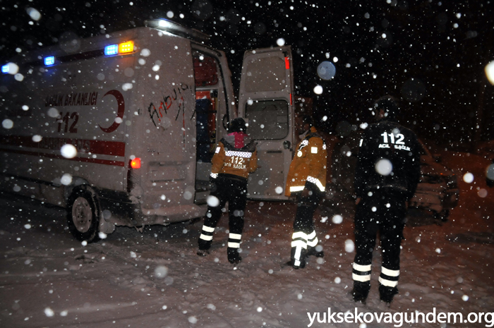 Yüksekova'da ekipler yaşlı adam için seferber oldu 3