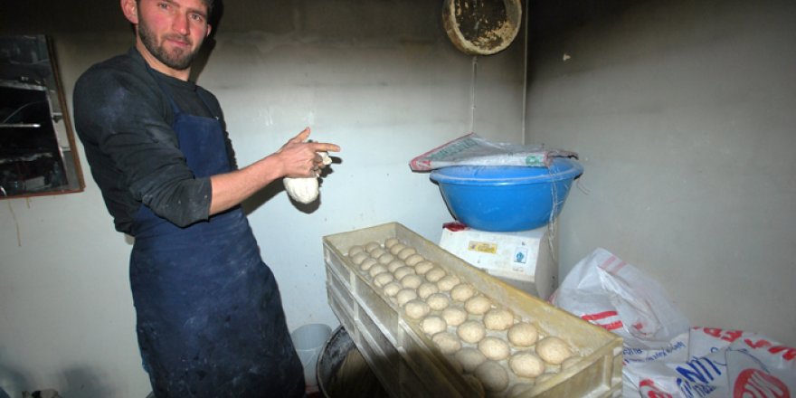 Tandır ekmeği geçim kaynağı oldu