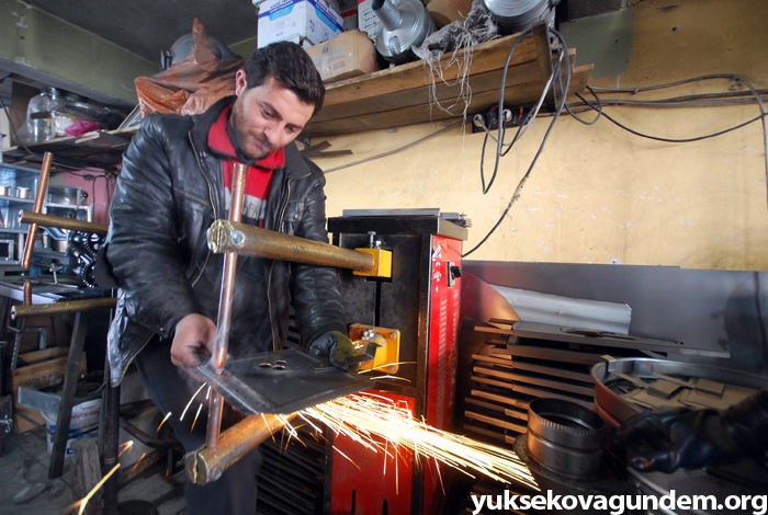 Yüksekova'da sobacılar eskisi gibi satış yapamıyor 8