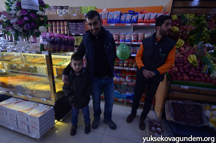 Yüksekova'da yeni bir AVM açıldı 7