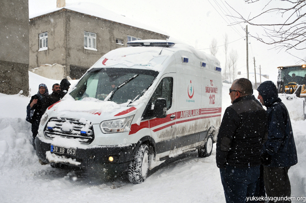 Yüksekova'da 5 saat süren hasta kurtarma operasyonu 5