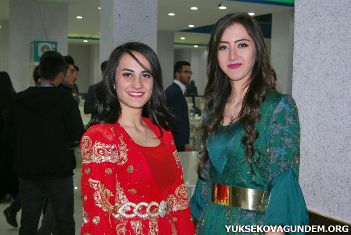 Yüksekova Farabi Teknik ve Anadolu lisesi moral depoladı 111