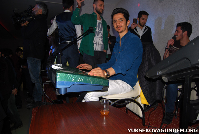 Yüksekova Farabi Teknik ve Anadolu lisesi moral depoladı 65