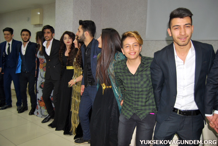 Yüksekova Farabi Teknik ve Anadolu lisesi moral depoladı 67