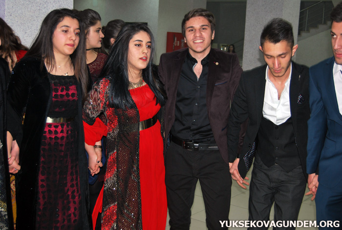 Yüksekova Farabi Teknik ve Anadolu lisesi moral depoladı 70