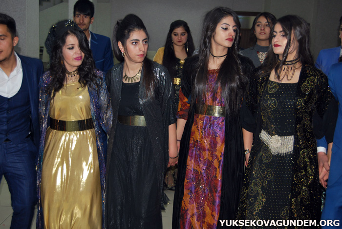 Yüksekova Farabi Teknik ve Anadolu lisesi moral depoladı 71