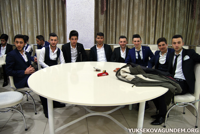 Yüksekova Farabi Teknik ve Anadolu lisesi moral depoladı 82