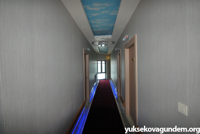 Yüksekova'da yeni bir hotel hizmete açıldı 1