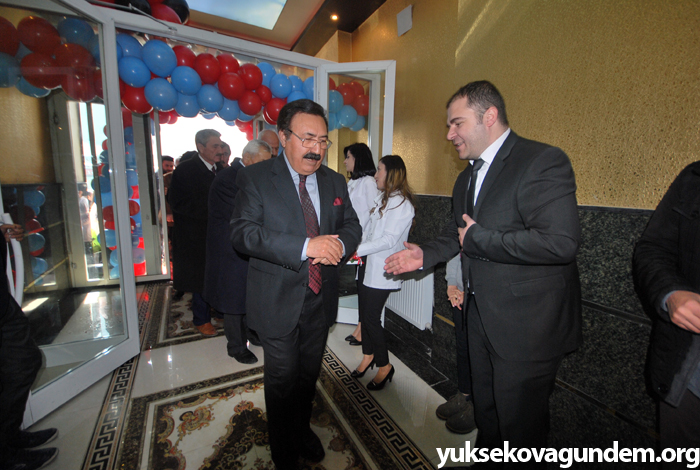 Yüksekova'da yeni bir hotel hizmete açıldı 11