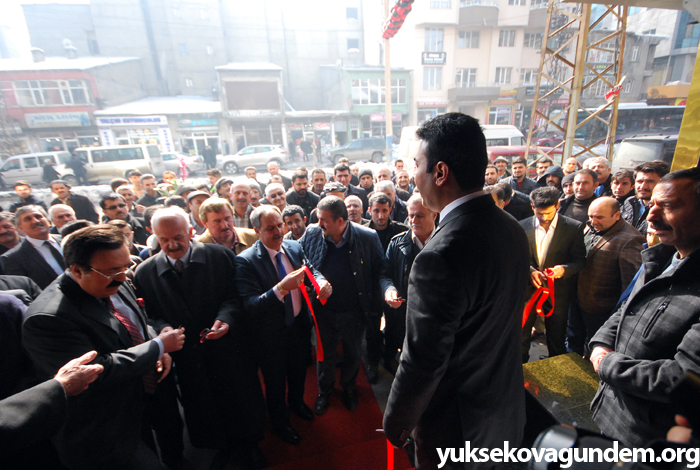 Yüksekova'da yeni bir hotel hizmete açıldı 17